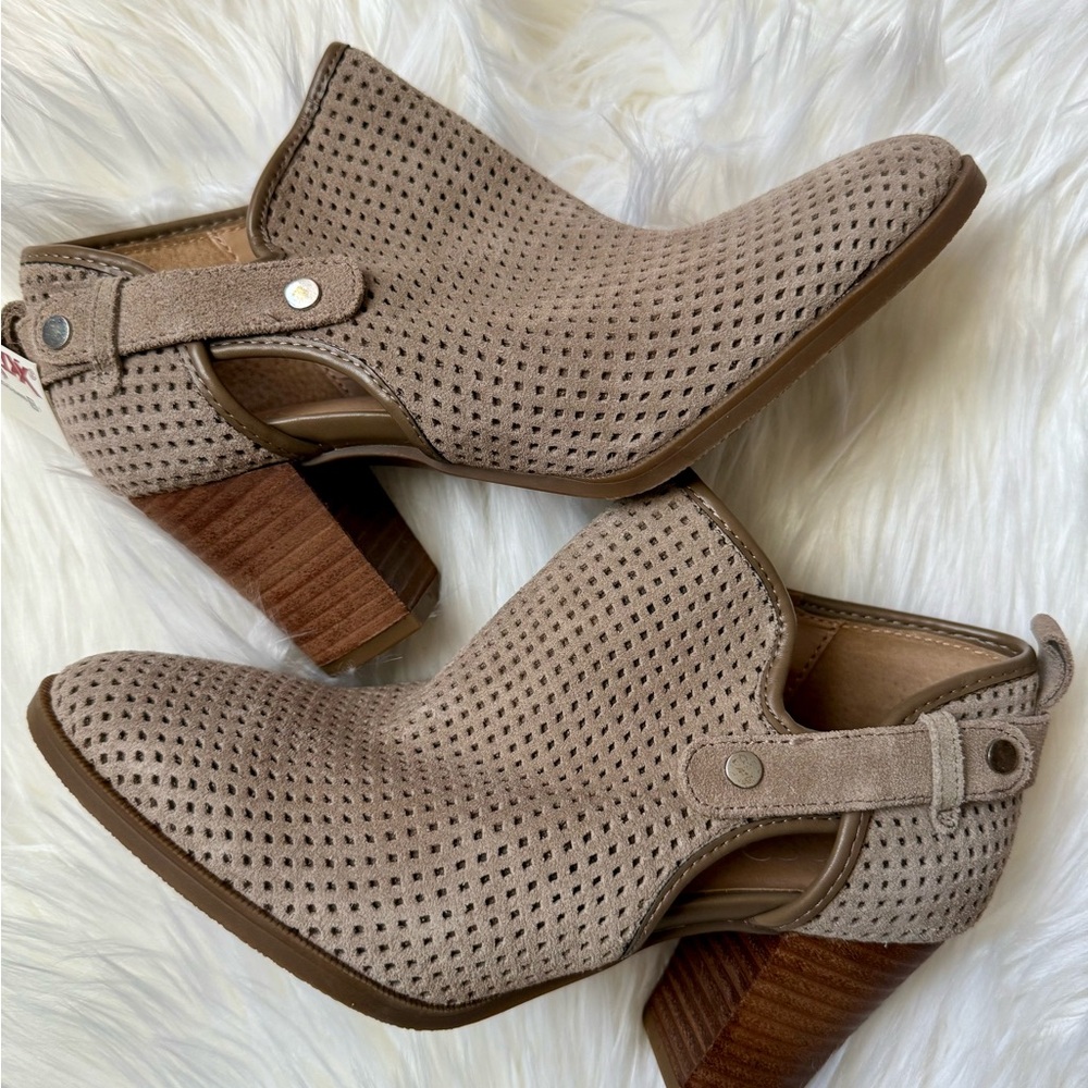 Women's Franco Sarto Perforated Ankle Boots - Tan, size 6